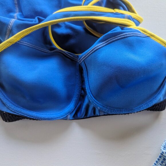 Nike Livestrong Shorts and Top Size Small in Bright Blue - Picture 16 of 16